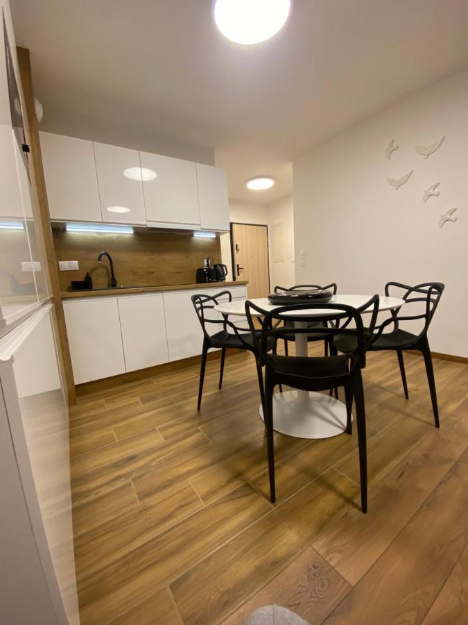 Vip Polo Apartment Гливице Экстерьер фото